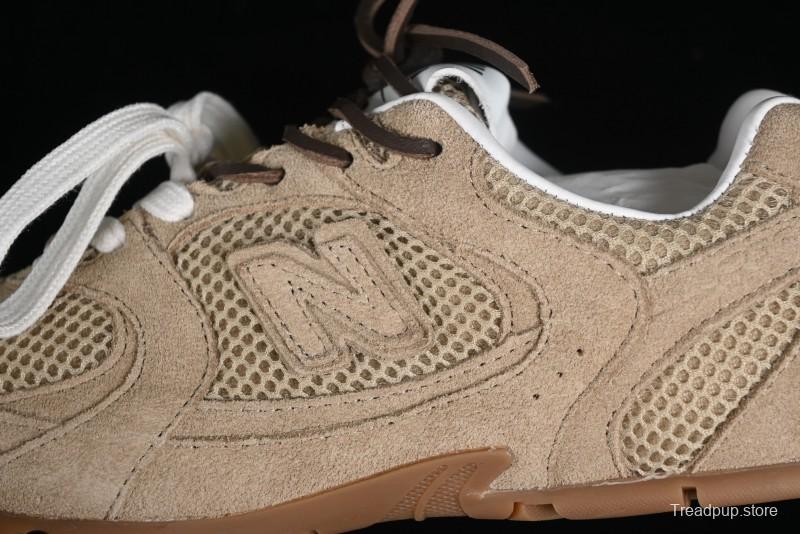 Miu Miu x New Balance 530 Low-Top Retro Running Sneakers with Dual Lace Design - G.D4