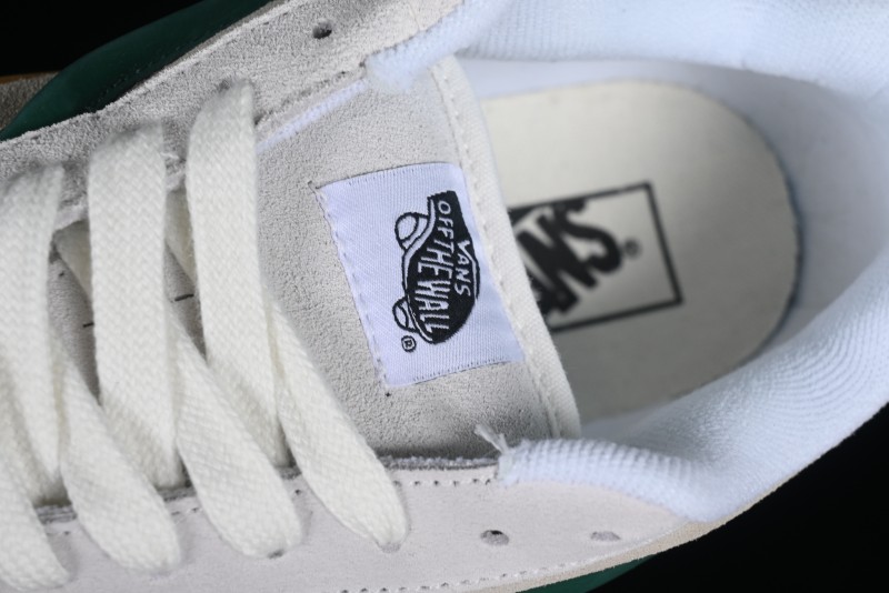 Vans Knu-Skool VR3 Lx Low-Top Retro Sneakers in Grey Green with Gum Sole - VN000CS0DWM