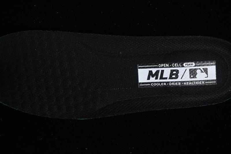 New York Yankees MLB Chunky Liner Height-Increasing Platform Sneakers - 3ASXCLH3N50BKS