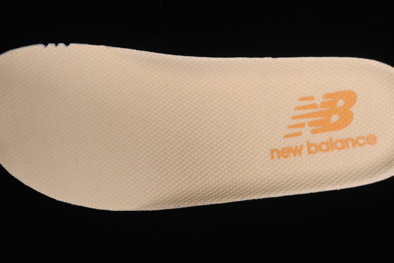 New Balance CRV CAP V2 Casual Sneakers with Flat Sole and Mesh Upper - SD3205YE2