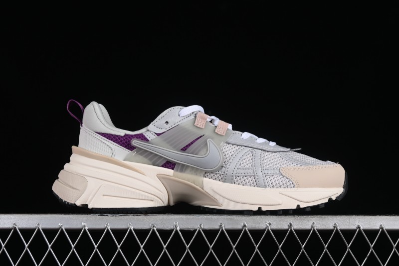 Nike Runtekk V2K Retro Low-Top Running Shoes with Cushlon Foam and Anti-Slip Design - HF4305-072