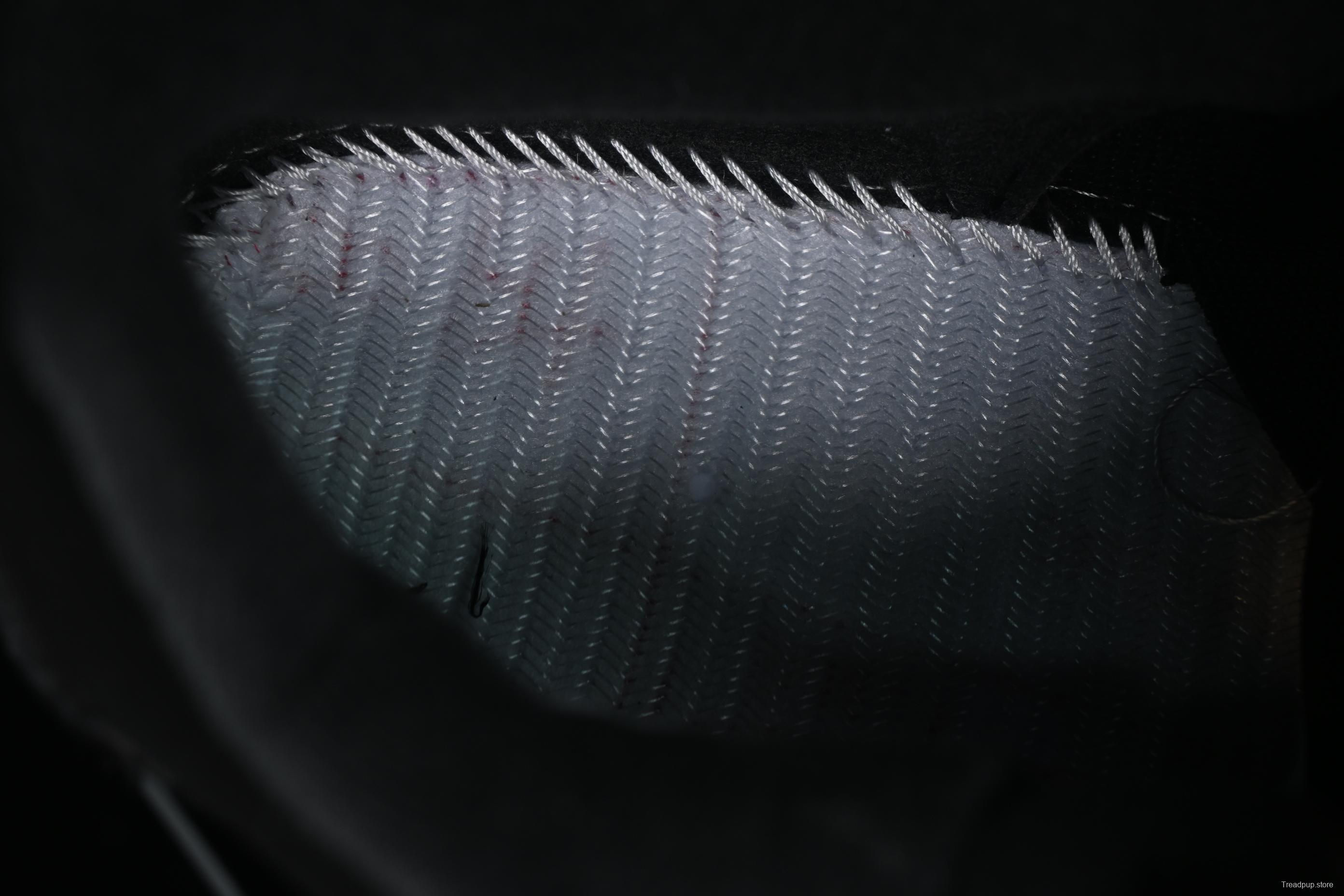 Nike Air Jordan 4 Retro "White Thunder" Basketball Shoes - FQ8138-001