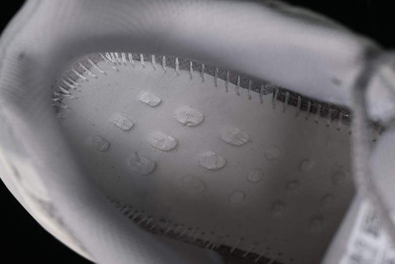 Adidas Yeezy Boost 700 V2 Static Running Shoes - EF2829