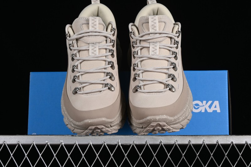HOKA ONE ONE Tor Summit Low-Top Running Shoes with Geometric Cushioning for Stability and Comfort - 1147952 OLK