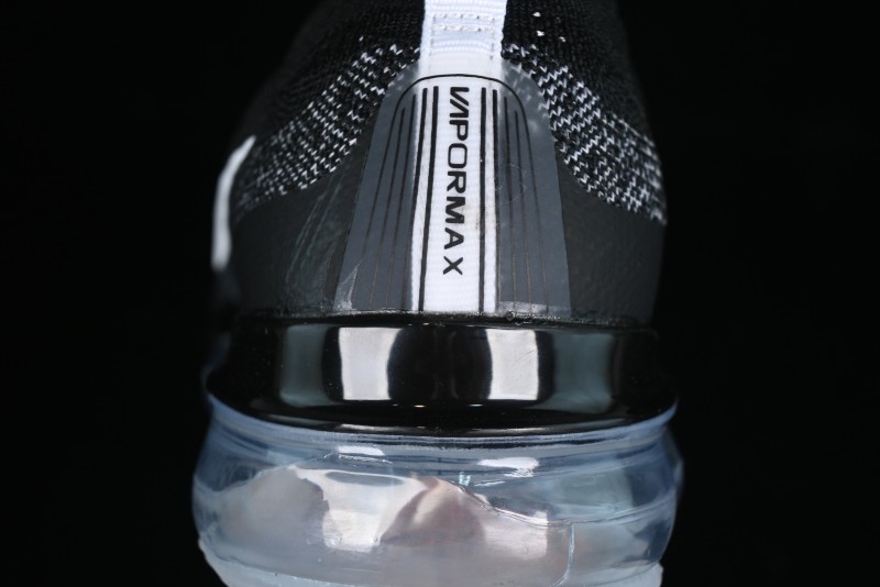 Nike Vapormax 2023 Flyknit Breathable Casual Running Shoes with Full-Length Air Cushion - DV1678-010