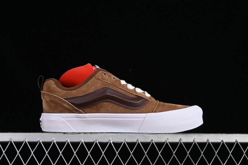 Vans Classics Knu Skool Retro Sneakers with Enlarged Toe and Thickened Trim - VN0009QCLC5