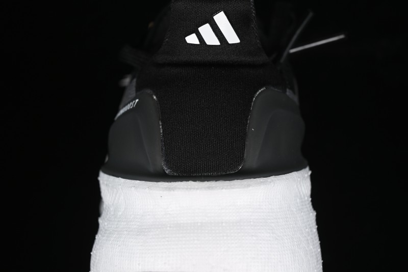 Adidas Ultraboost 5X IH3110 Running Shoes with Innovative Bubble Cushion Technology