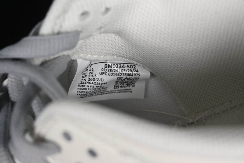 Nike SB Dunk Low Supreme x THE NORTH FACE Skate Shoes - BM0234-502