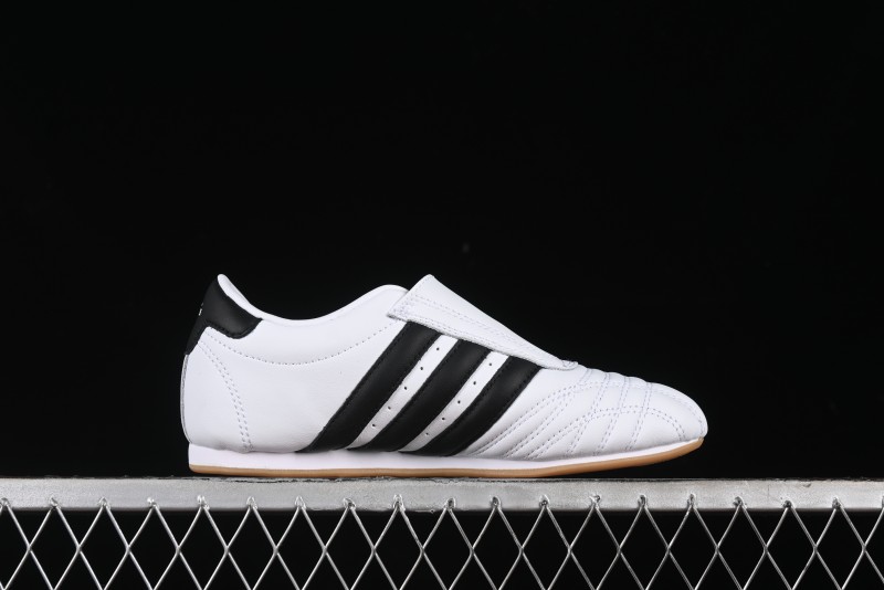 Adidas Originals Taekwondo JQ4774 Low-Top Training Shoes for Comfortable Non-Slip Workouts
