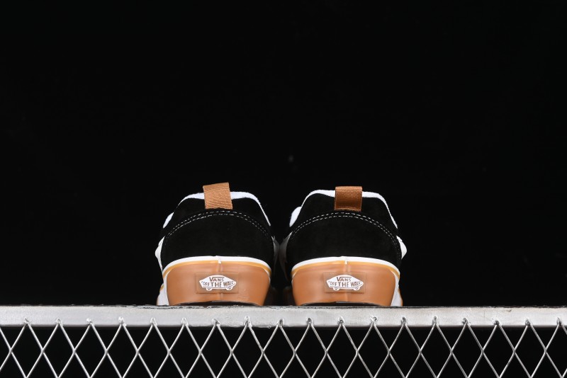 Vans Knu Skool Low Top Retro Casual Vulcanized Skate Shoes with Chunky Tongue - VN0009QCCJI