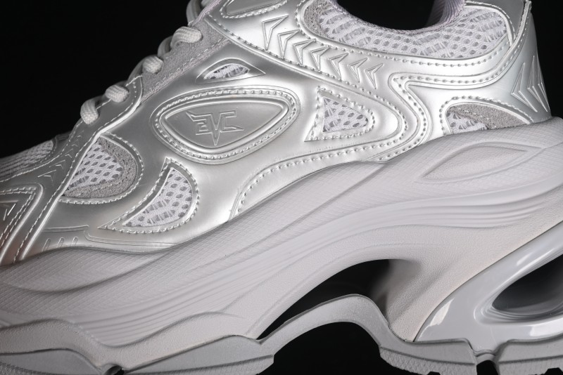 GG-CC Platform Sneakers with Chunky Sole for Casual Wear and Running - G24X9833