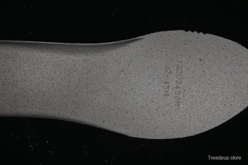 Balenciaga Defender Rubber Platform Sneakers Low-Top Combat Outdoor Shoes with Studded Design and Exaggerated Tire Tread Sole - W2RAG1081