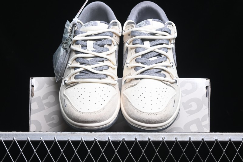 Nike SB Dunk Low The North Face Collaboration Anniversary Edition Customized Low-Top Casual Skate Shoes - DM6868-002