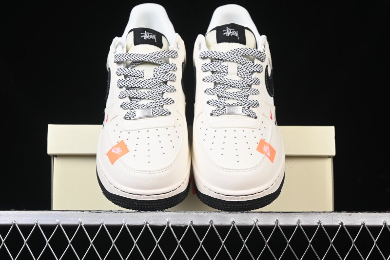 Nike Air Force 1 '07 Low Stussy Collaboration - Black Woven Label Low-Top Casual Sneakers - SJ6698-011