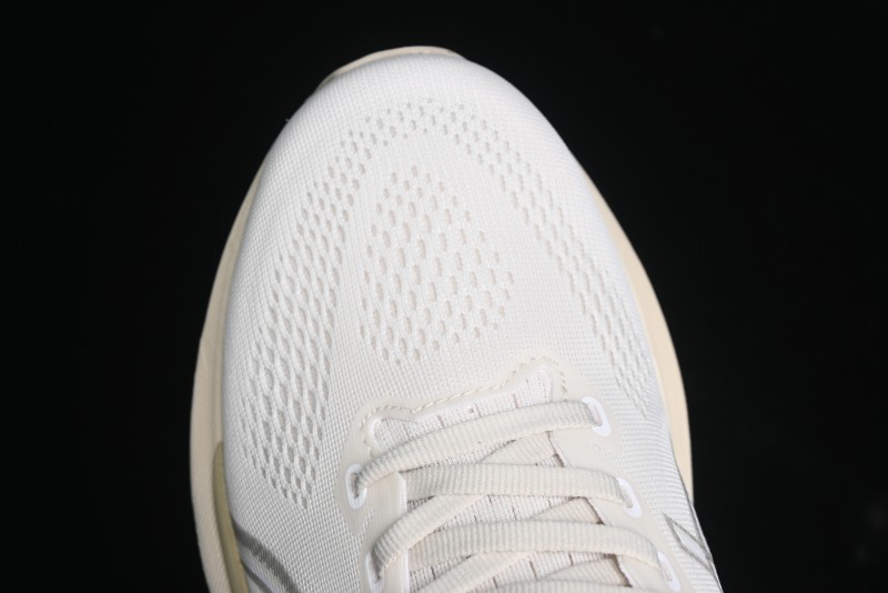 Asics Gel-Kayano 31 Running Shoes with GEL Cushioning and FLYTEFOAM BLAST Technology - 1011B995-200