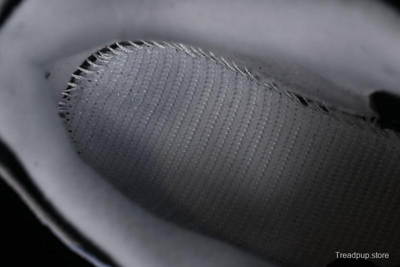 New Balance Retro Running Shoes with T-Beam Support and Exposed Cushioning - UWRPDFSB