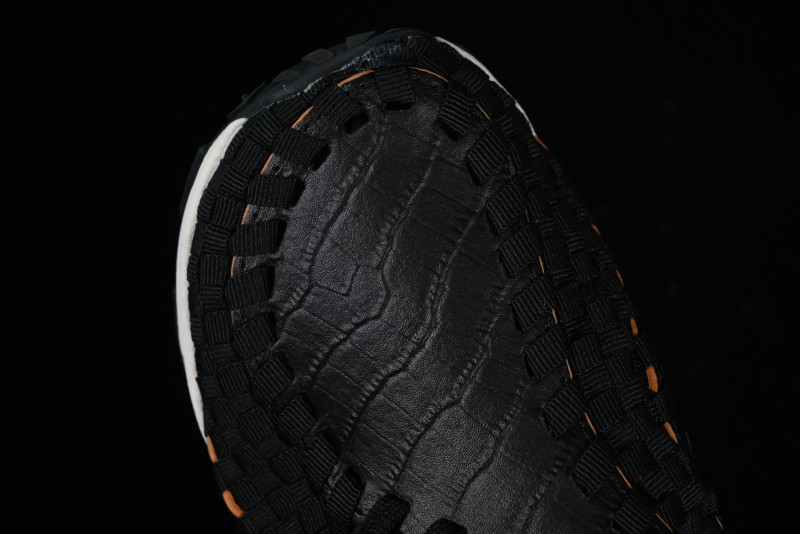 Nike Air Footscape Woven Asymmetrical Woven Slip-Resistant Low-Top Lifestyle Sneakers - FQ8129-010