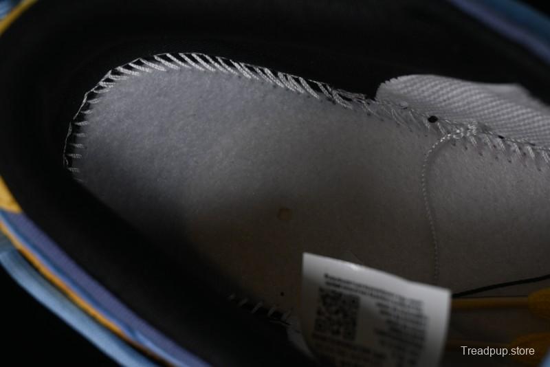 Nike SB Dunk Low Custom Collaboration Otomo Katsuhiro x Nike SB Dunk Low "Steamboy OST" - CT0856-104