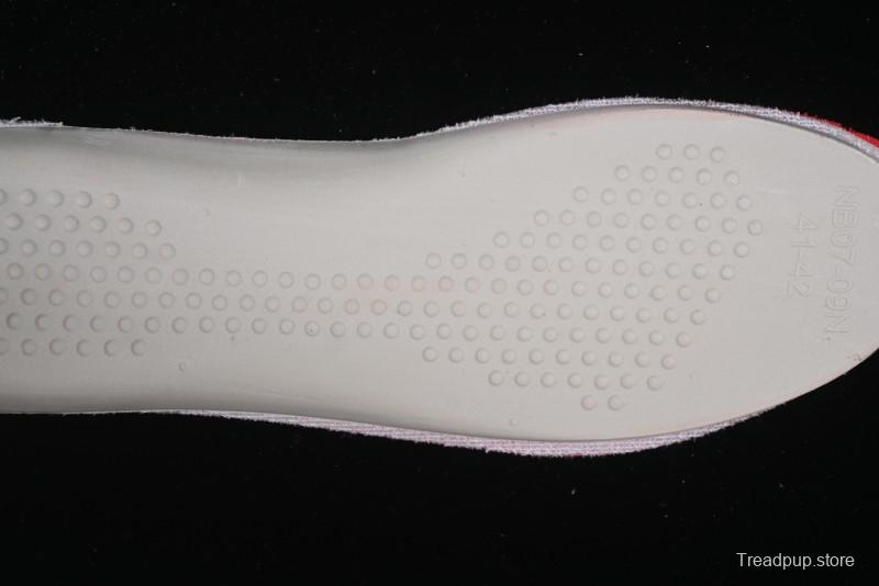 Louis Vuitton Footprint Soccer Low-Top Lifestyle Sneakers Round Toe Lace-Up Casual Shoes Red - AJF6