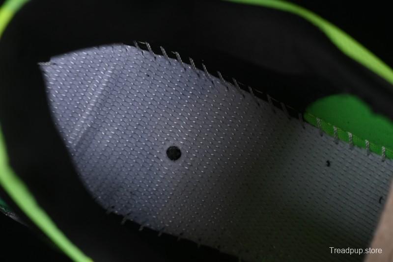 Nike Air Max Dn Running Shoes with Dynamic Air Cushion Technology - HQ4681-010