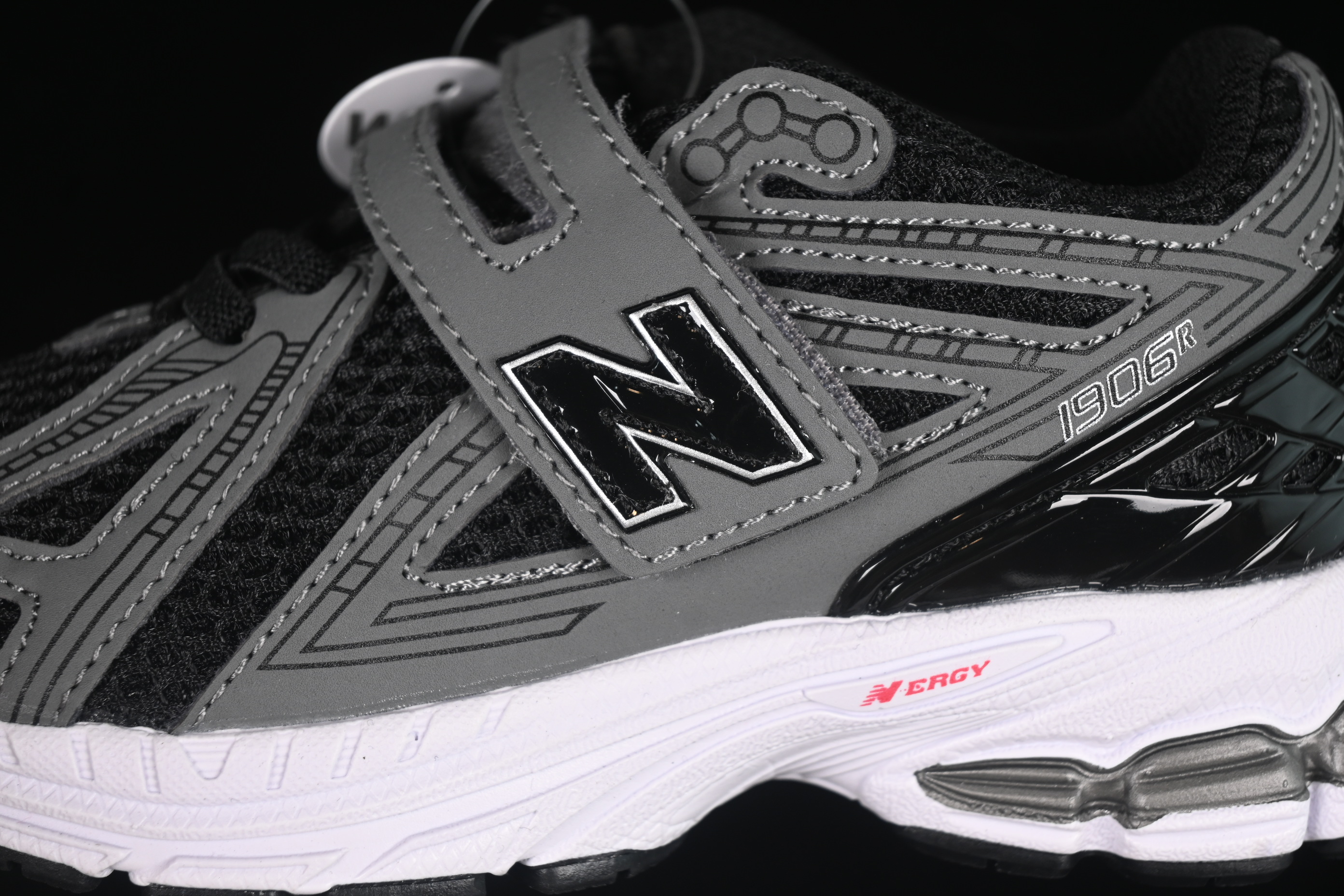New Balance 1906R Series Kids Hook and Loop Sneakers - PV1906CJ