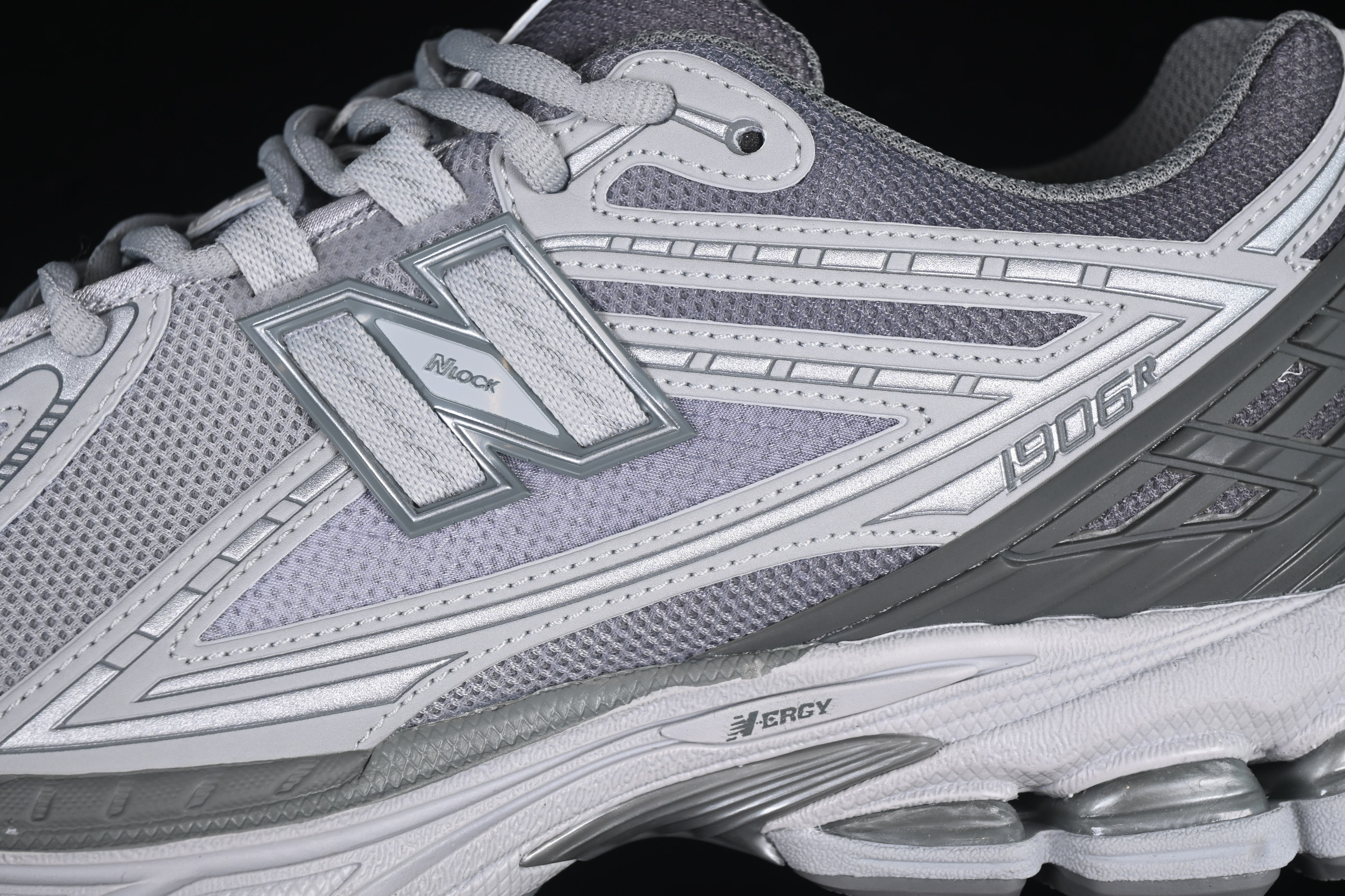 New Balance 1906 Series Retro Dad Style Casual Running Shoes - M1906RNY