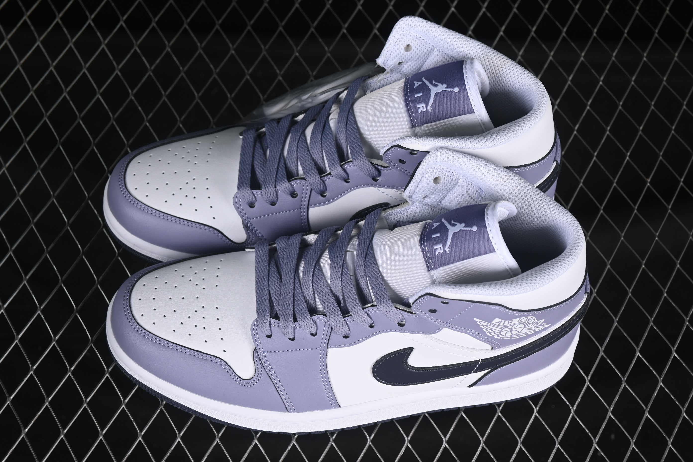 Nike Air Jordan 1 Mid AJ1 Culture Casual Sneakers in Haze Purple - DQ8426-145