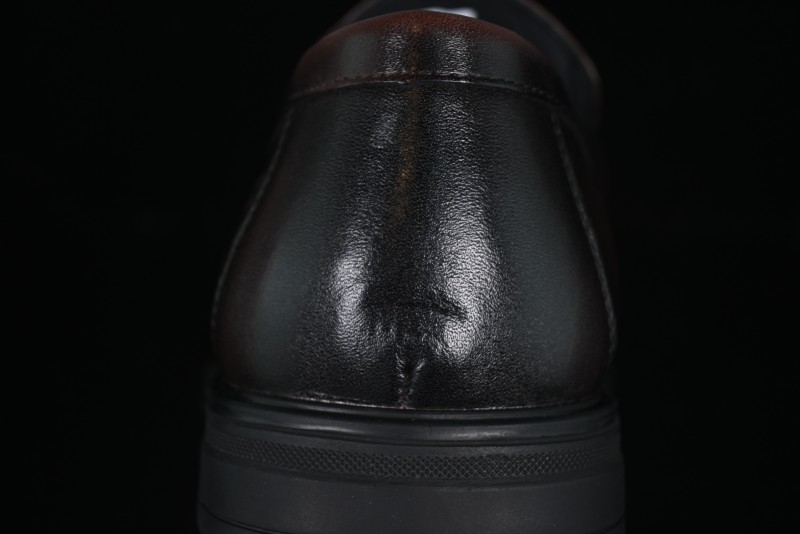ECCO London Collection Slip-On Business Men's Leather Shoes with Wide Toe Design and Innovative Sole - 61160801002
