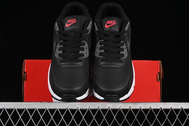 Nike Air Max 90 Retro Running Shoes with Air Cushion Technology - DH4095-001