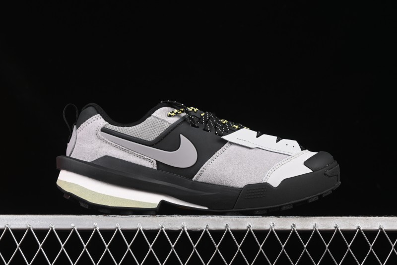 Nike Sacai Zegamadome SP Low-Top Lifestyle Sneakers with Functional Design - HQ8618-003