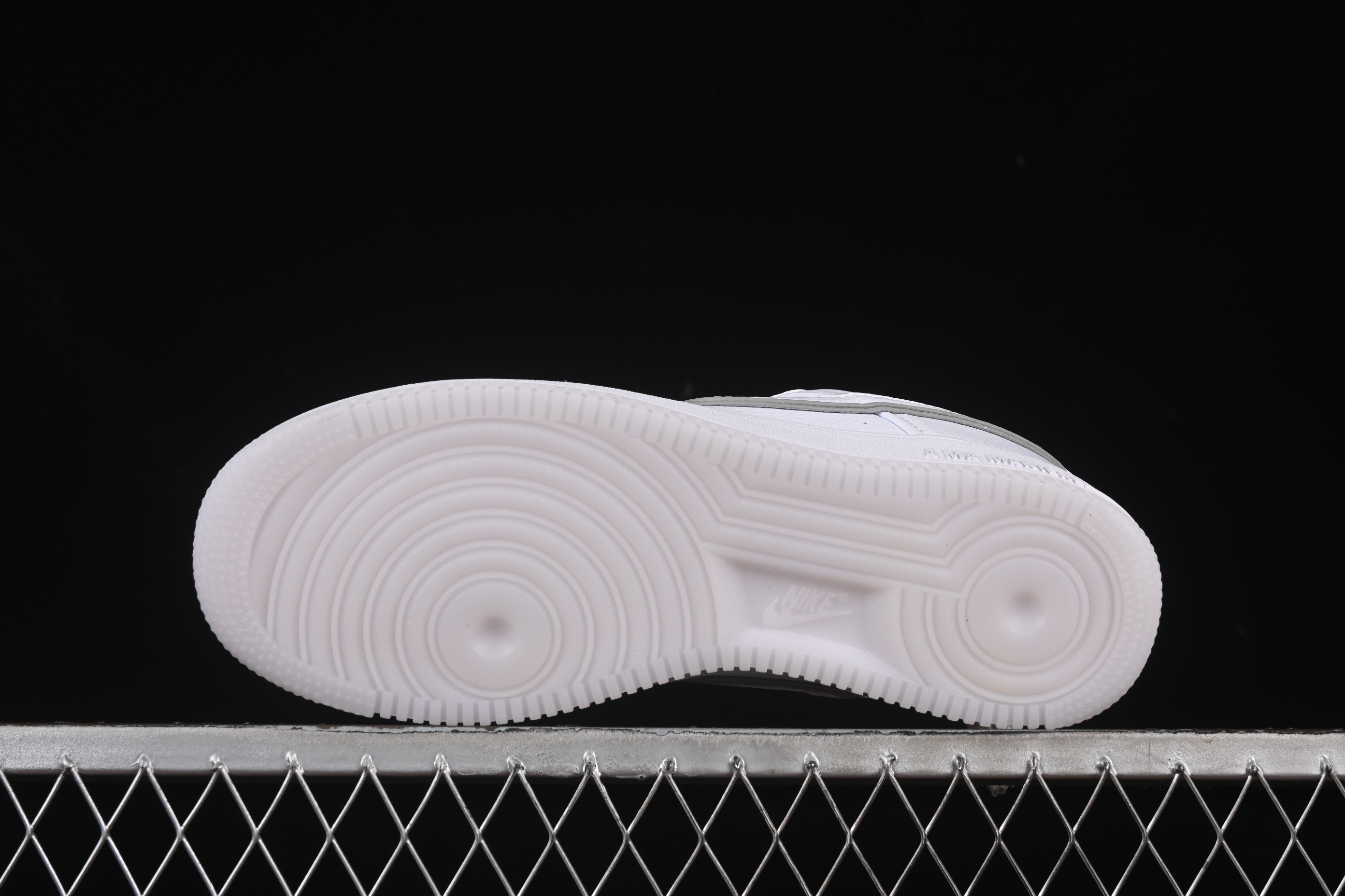 Nike A Ma Maniére x Air Force 1'07 Low Casual Sneakers in White - HF4084-100