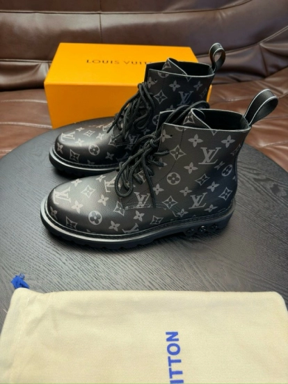 2024 Men Louis Vuitton Black Monogram Leather High Top Boots MJ00440