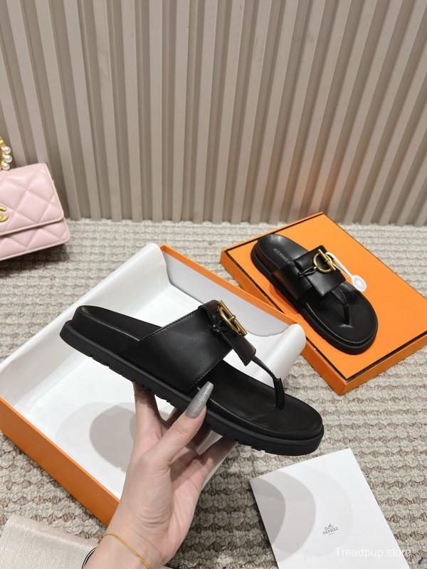 2025 Slippers Hermès Black Leather Slippers LY00270
