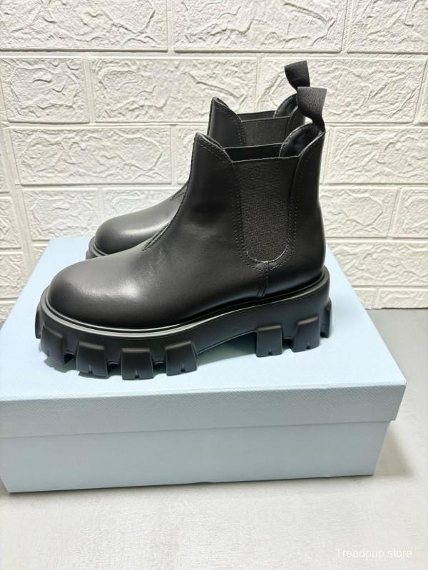 2024 Women Prada black leather short boots MJ00380