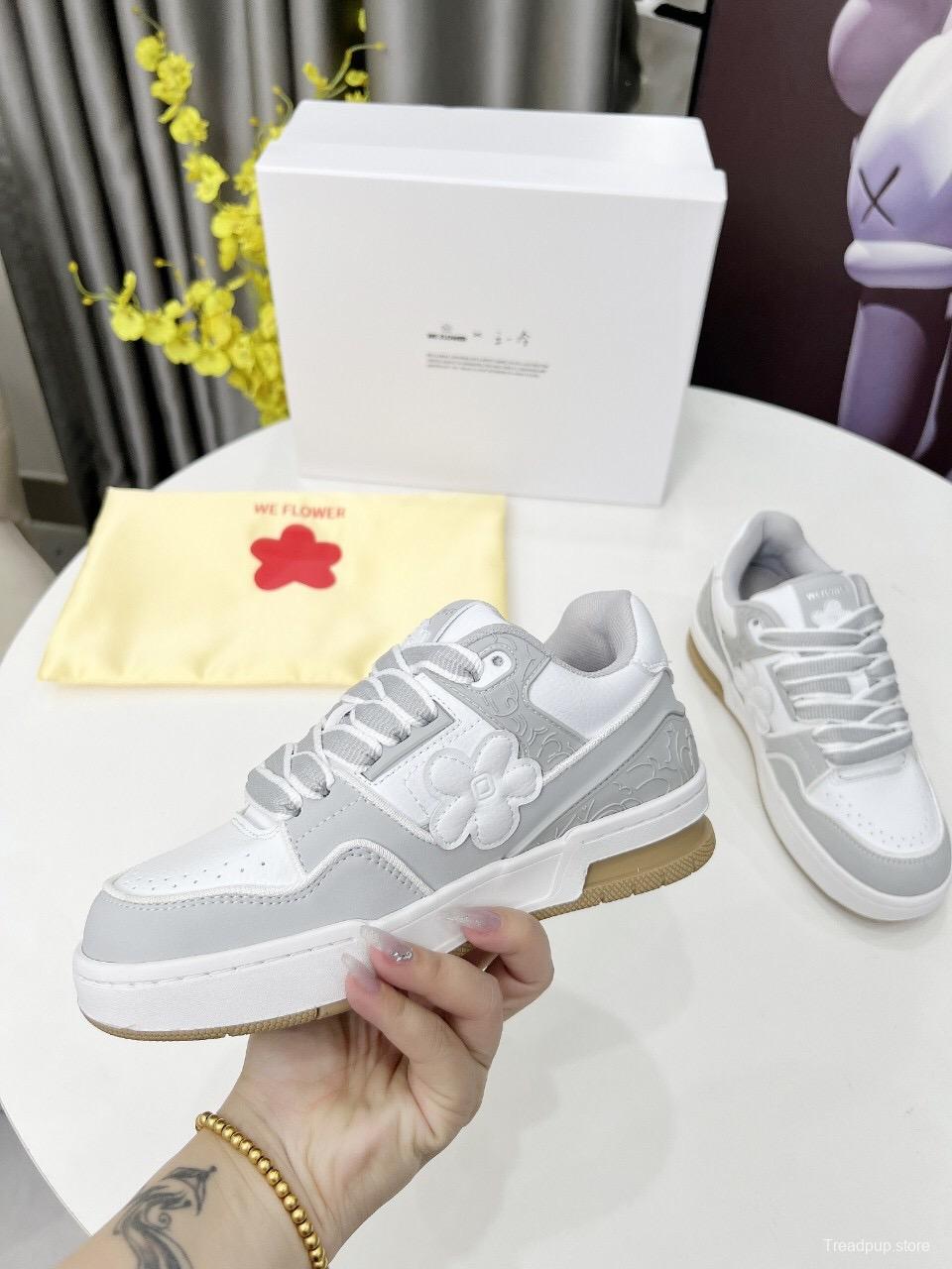 2025 Unisex WEFLOWER White Grey Leather Sneakers LY00280