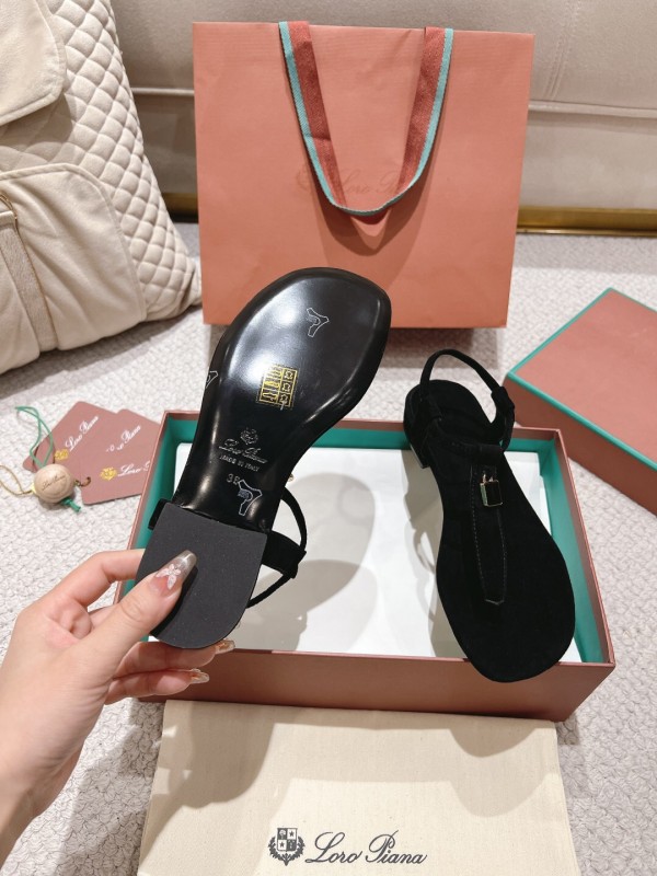 2025 Women Le Parmentier Black Suede Sandals