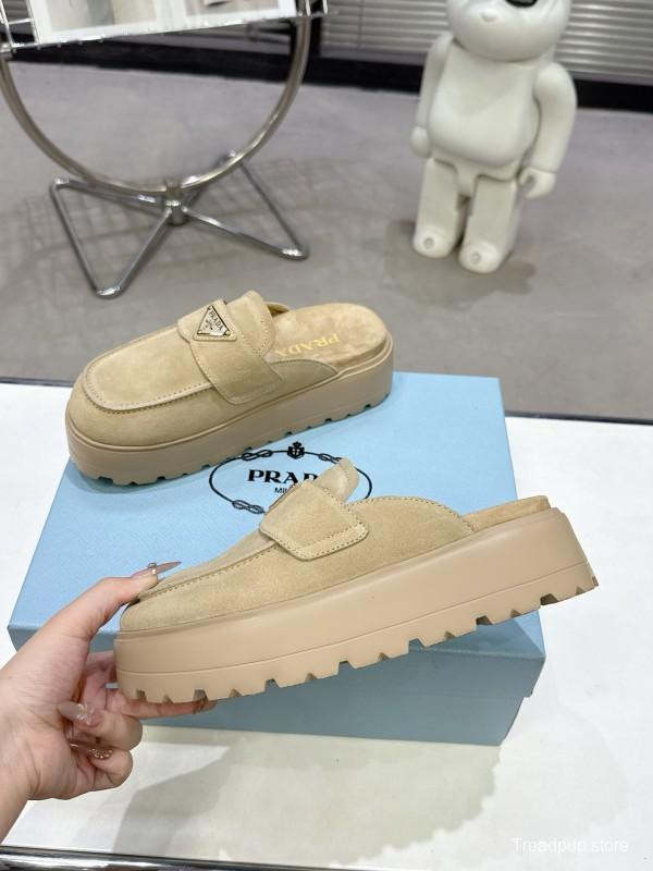 2025 Women Prada Beige Suede Loafer Slip-On KFY00280
