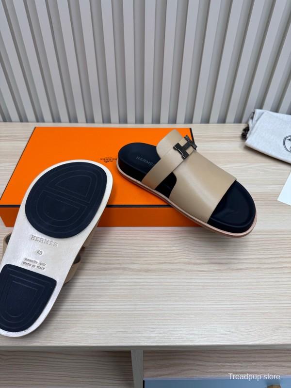 2025 Slippers Hermès Beige Black Leather Slippers