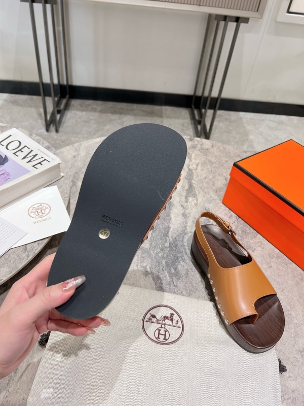 2025 Women Hermès Brown Leather Sandals KFY00250