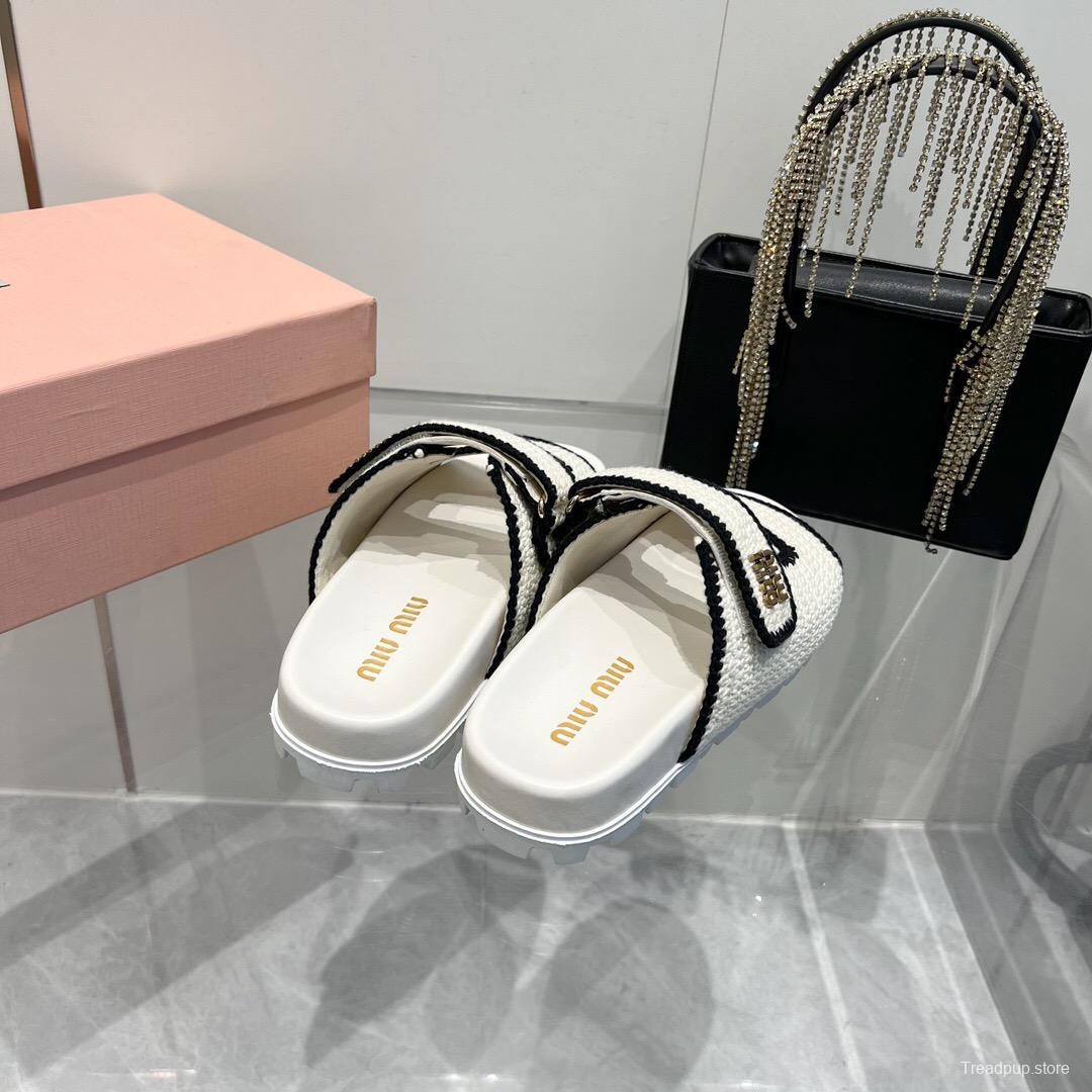 2025 Miu Miu White Black Knitted Leather Slippers KFY00290
