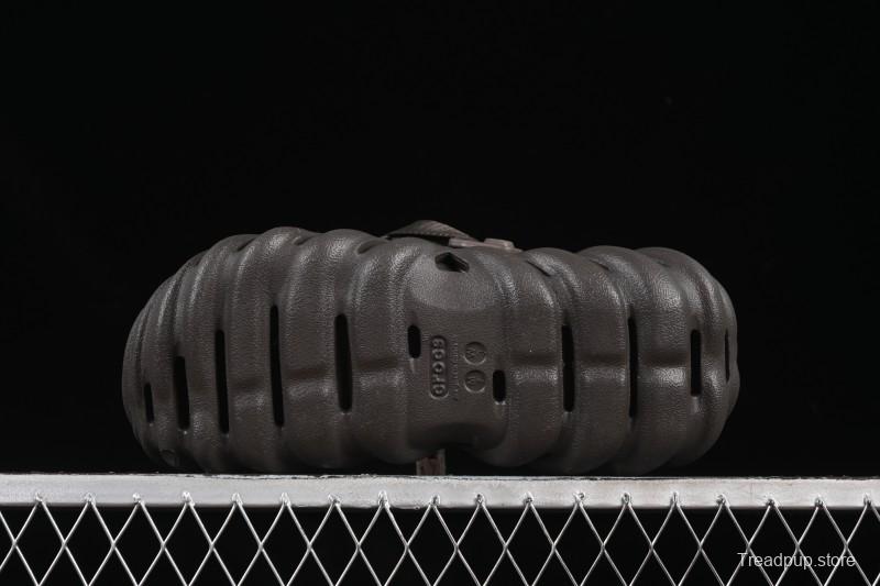 Crocs Bobs Flat Heel Closed Toe Slip-On Beach Clog Sandals - B.D4