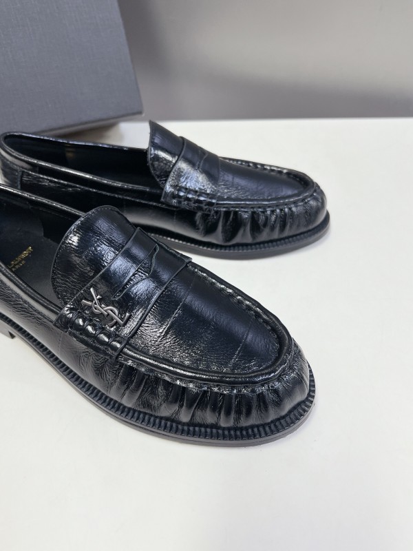 Saint Laurent 2025/SS Classic Loafer Flats - KFY00350