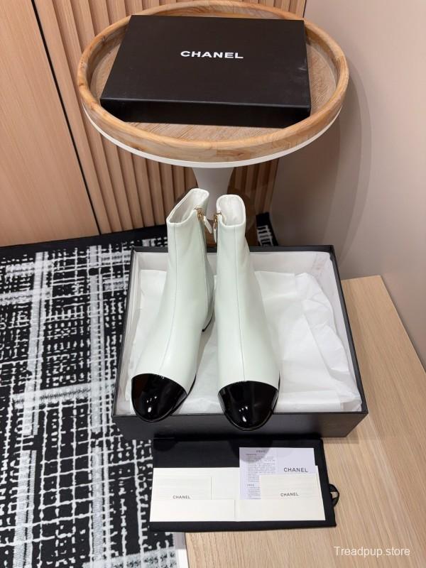 Chanel 2025/SS Quilted Patent Leather Block Heel Elastic Ankle Boots - LY00350