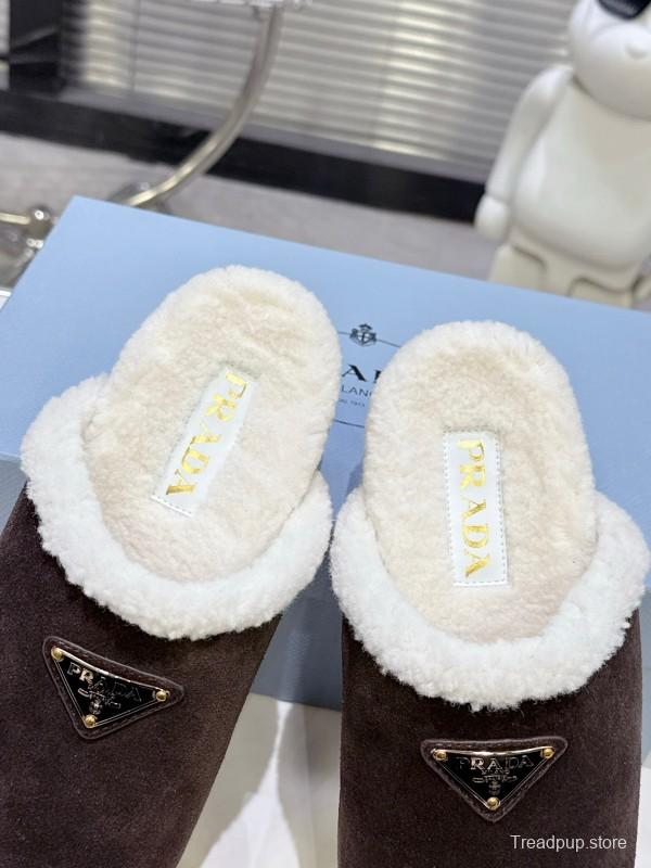 Prada Fall/Winter 2025 New Fur Mule Slippers Triangle Buckle Bread Head Half Slippers - KFY00270