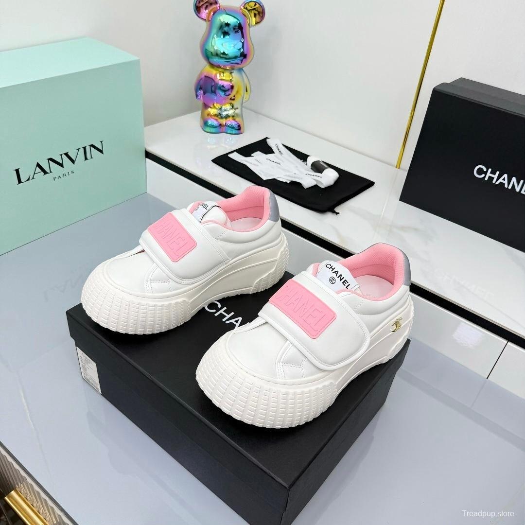 Chanel 2025 SS Panda Loafers Casual Sneakers - LY00330