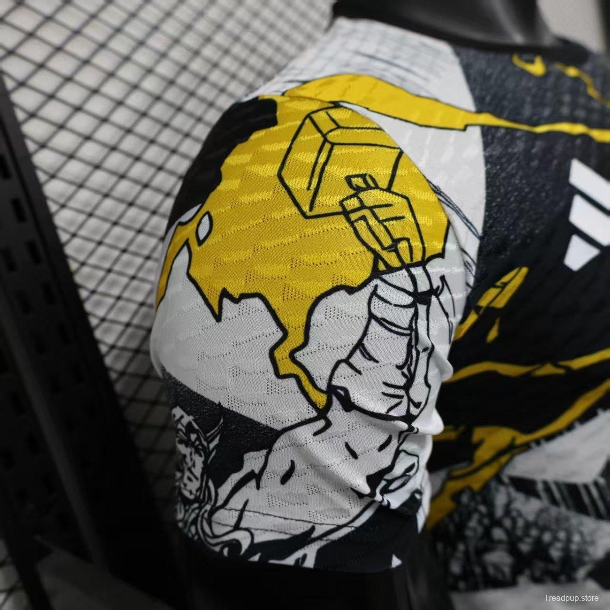 Player Version 25/26 Real Madrid Avengers White Pre-Match Jersey