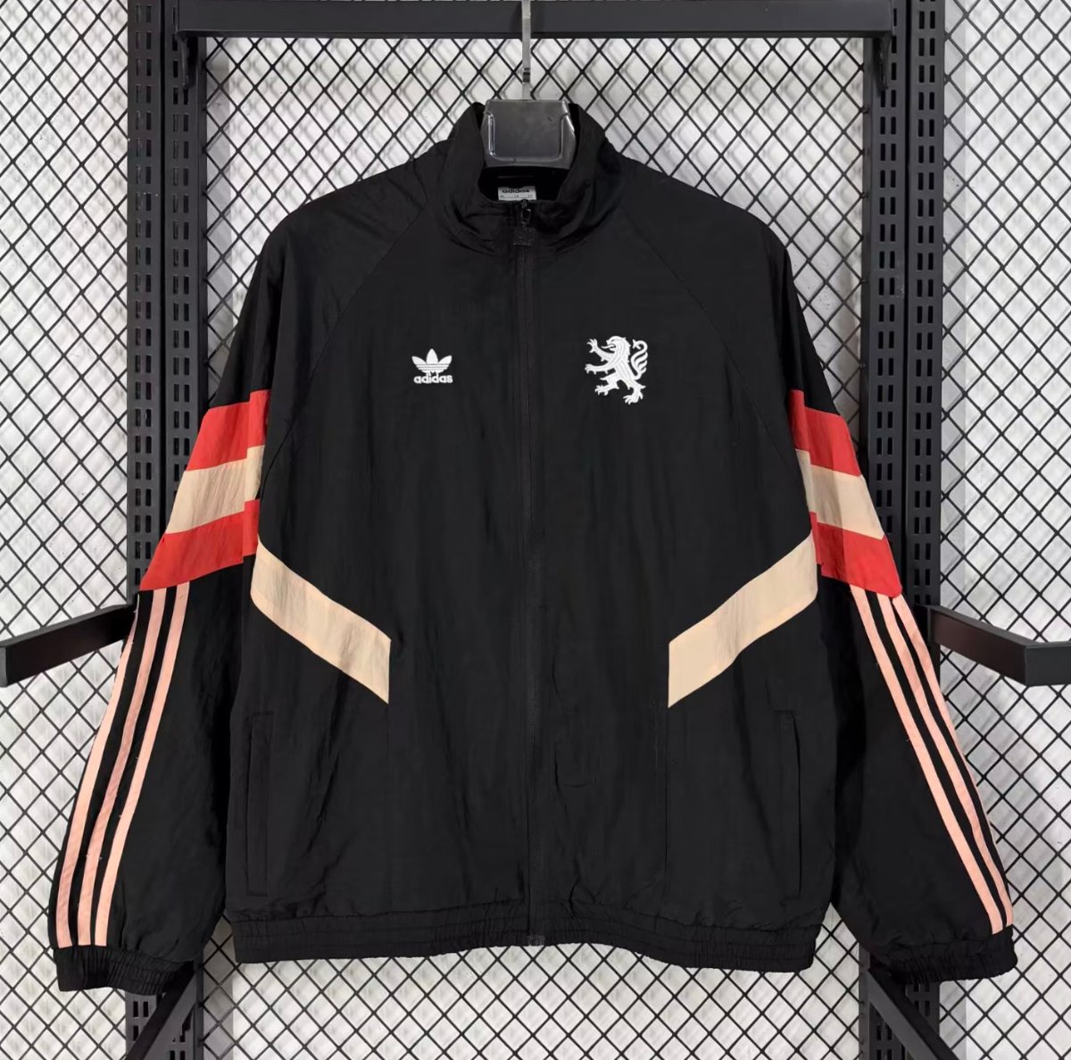 25/26 Manchester United Black/White Full Zipper Windbreaker